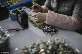指尖的溫度 一位情趣用品工廠女工的日常